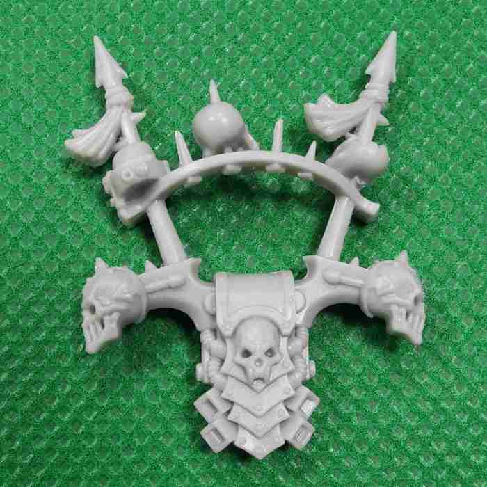 Chaos Space Marines – Chaos Lord bits