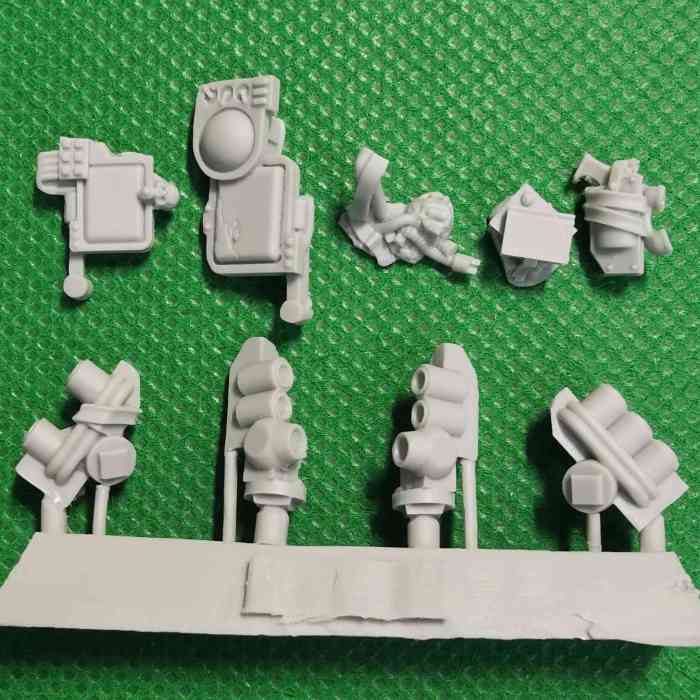 Silberlant Sevos, the Infotek Bits