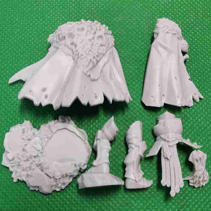 Urkhan the Dark Warden Bits