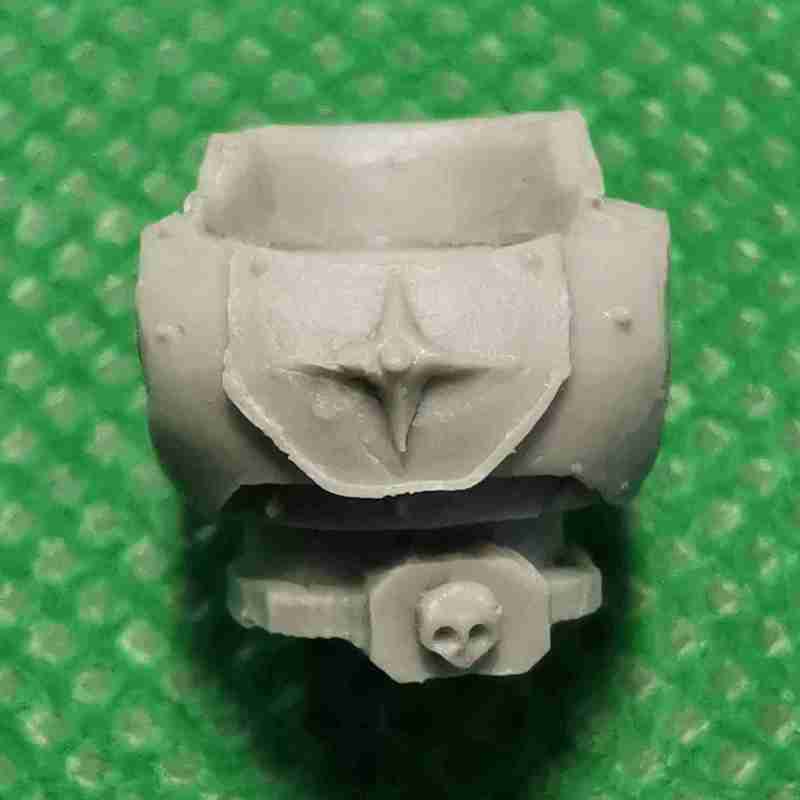 Iron Warriors Legion MKII Torsos bits