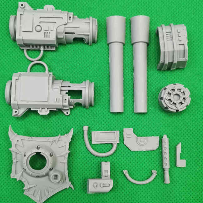 Chaos Knight Or Imperial Knight Errant bits