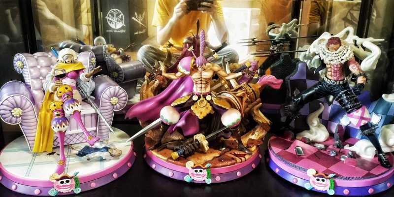 【In Stock】JZ Studio One-Piece Big-Mom Pirates Regiment Charlotte Cracker 1:6 Resin Statue