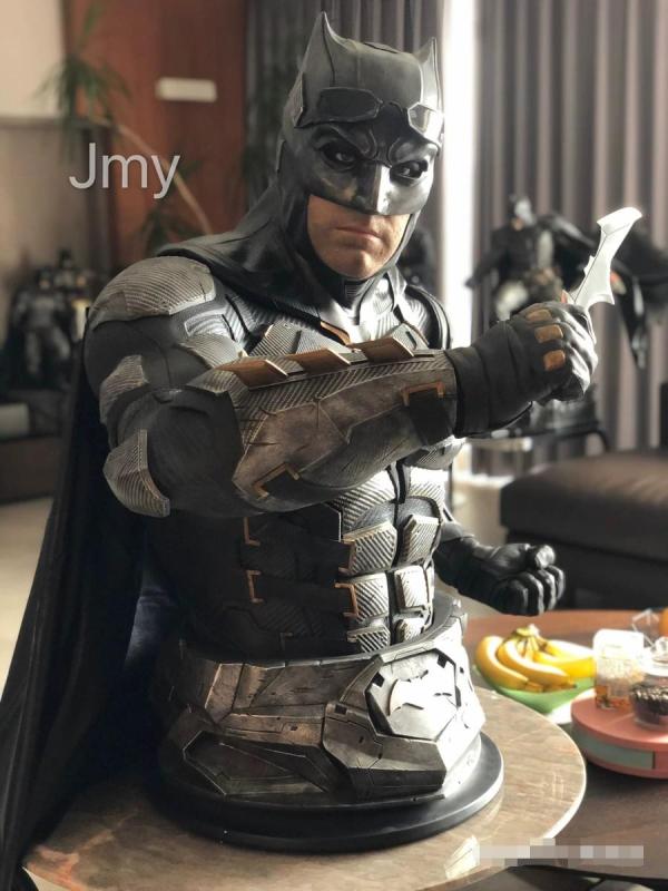 【In Stock】INFINITY Studio DC Universe Batman Bruce Wayne Life Size Bust（Copyright）