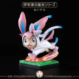 【Pre order】Autumn Leaves Studio Pokemon Sweater Eevee Resin Statue Deposit