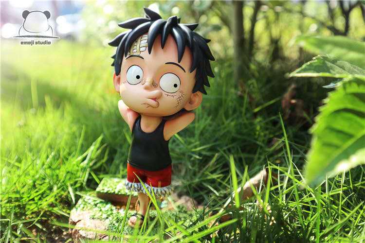 emoji studio ONE PIECE　ルフィ　フィギュア Pre order】Emoji Studio One Piece Lying Luffy Resin Statue Deposit