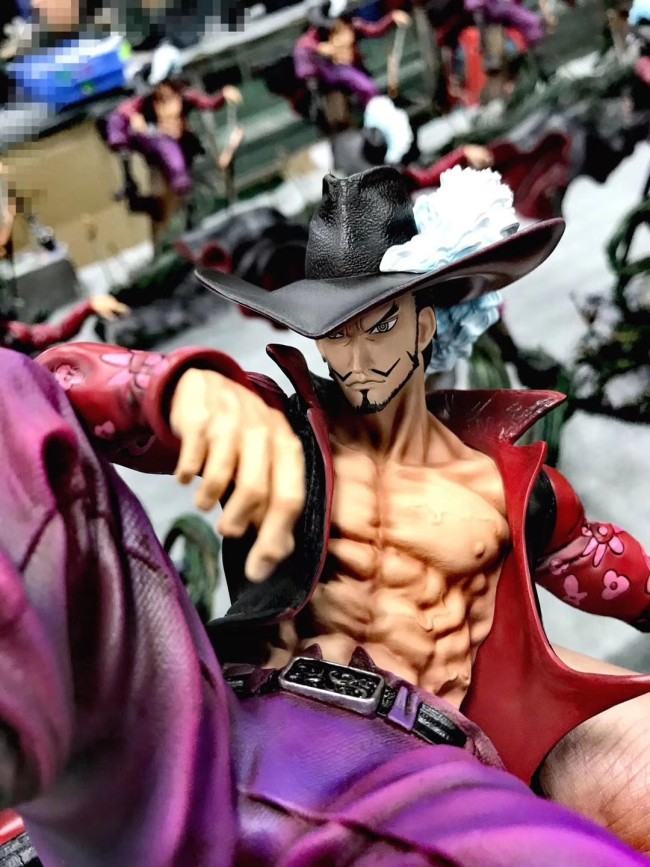 【In Stock】Turbo Jet Studios One-Piece Dracule Mihawk Resin Statue