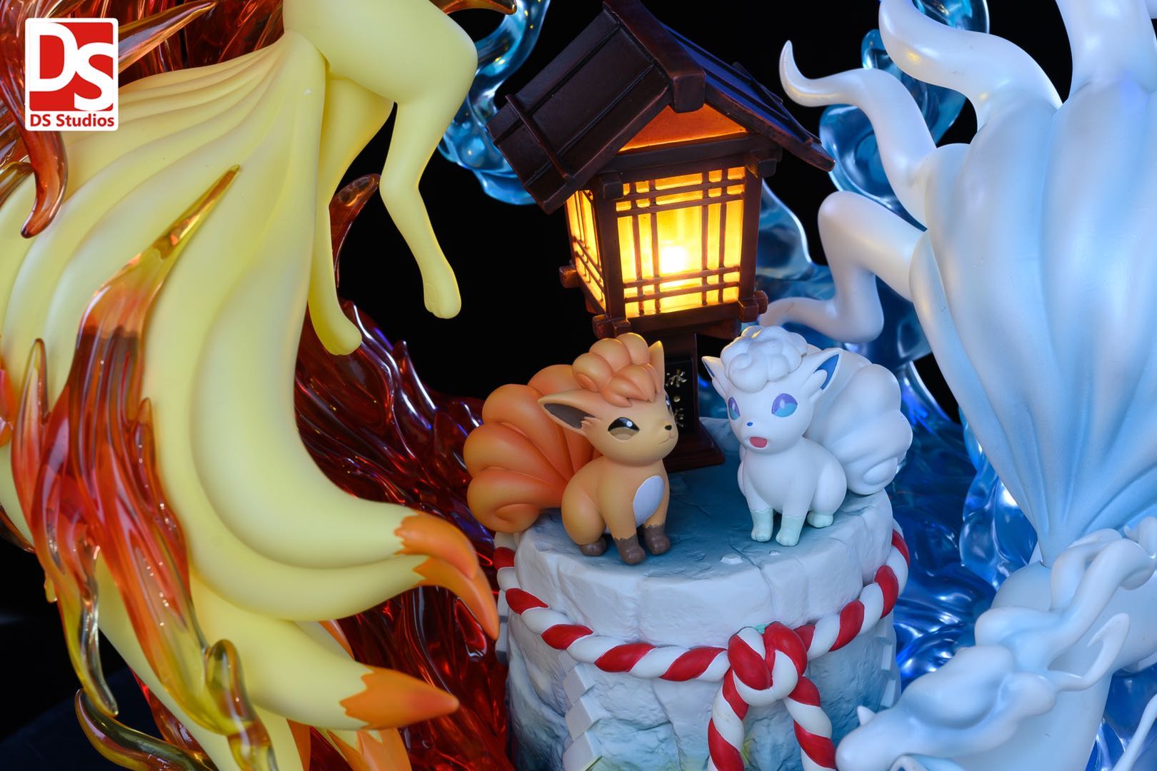 In Stock】DS Studio Pokemon Fire and Ice Ninetales Family ​Resin