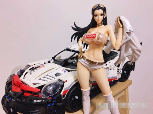 【In Stock】Pink Pink Studio One Piece Nico Robin 1:6 Scale Resin Statue