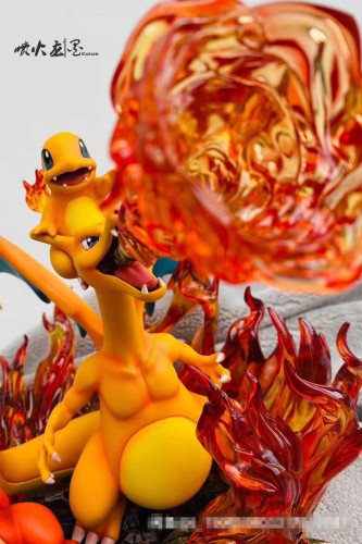 【In Stock】EGG-Studio Pokemon Charizard Family Resin Statue