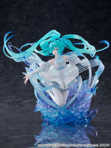 【Pre order】SSF Studio 1/7 PVC Hatsune Miku Starry Dress Ver (Copyright)