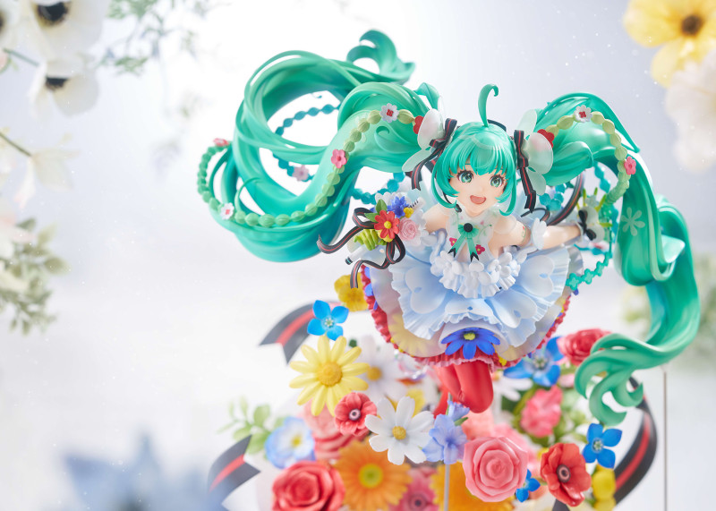 【Pre order】GSC Studio 1/7 PVC Miku Hatsune (Copyright)
