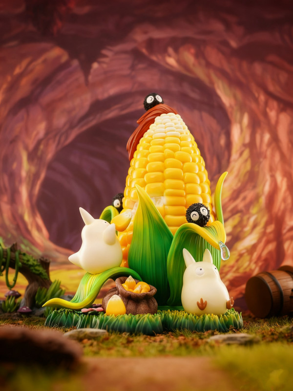 【Pre order】Long Miao Studio - Totoro picking corn