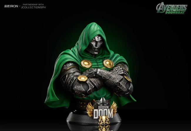 【Pre order】Iron Studio 1/2 & 1/1 Bust Doctor Doom