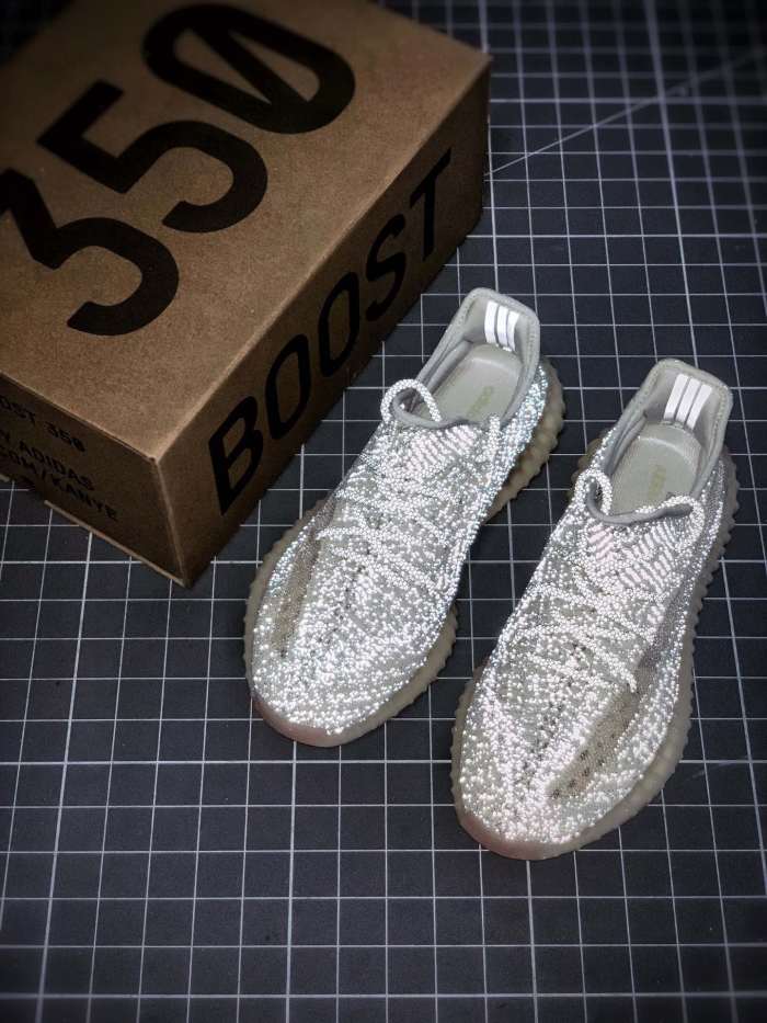 adidas Yeezy Boost 350 V2 Lundmark (Reflective)