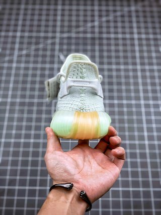 adidas Yeezy Boost 350 V2 Hyperspace