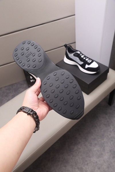 Dior B25 Oblique Runner Sneaker Black Suede