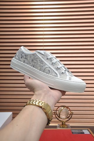 DIOR Walk'n'Dior Platform Shoes Low-Top Stylish Skateboarding Shoes Women's Gray