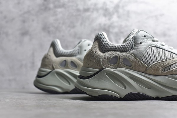 Adidas Yeezy Boost 700 Salt