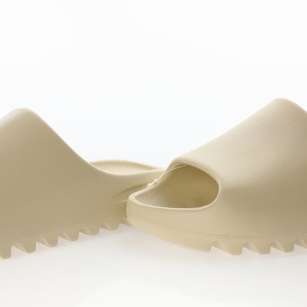 Adidas Yeezy Slide Bone