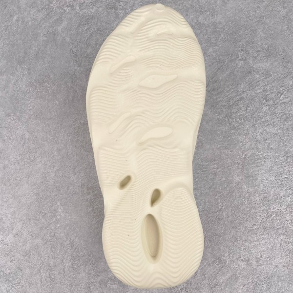 adidas Yeezy Foam RNR Desert Sand