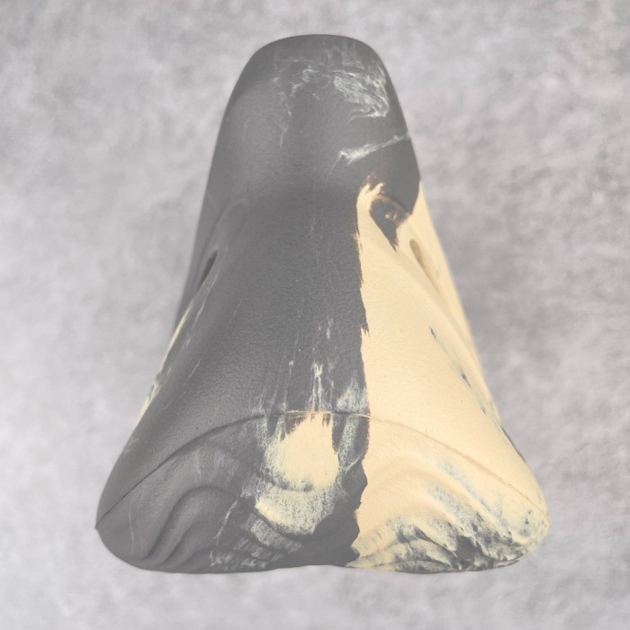 Adidas Yeezy Foam Runner MXT Moon Gray