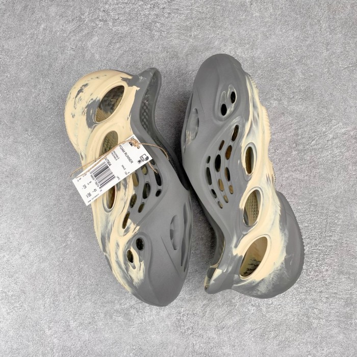 Adidas Yeezy Foam Runner MXT Moon Gray
