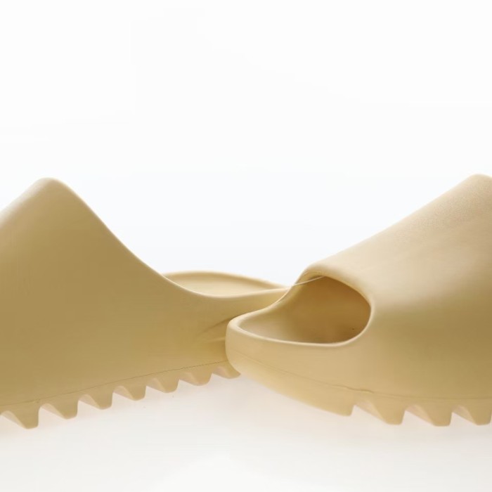 Adidas Yeezy Slide Desert Sand