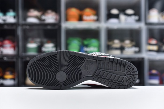 Nike Dunk SB Low Supreme Red Cement