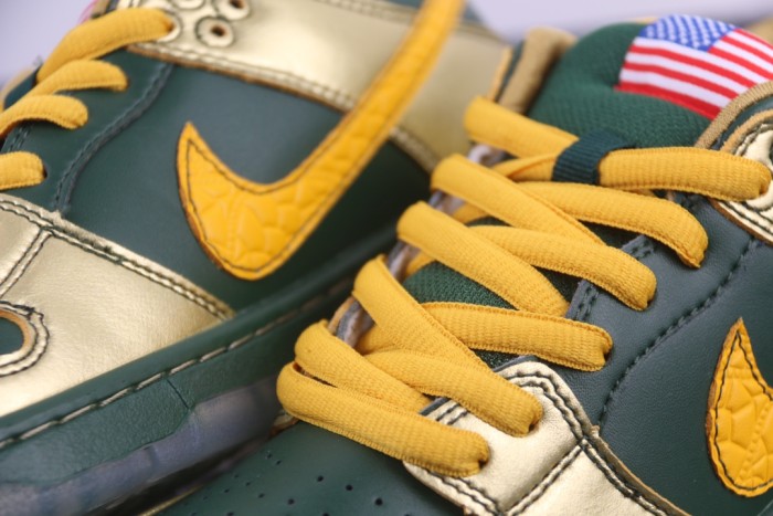 Nike Dunk SB Low Doernbecher