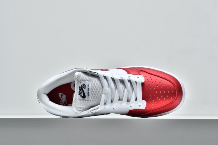 Nike Dunk SB Low Supreme Jewel Swoosh Red