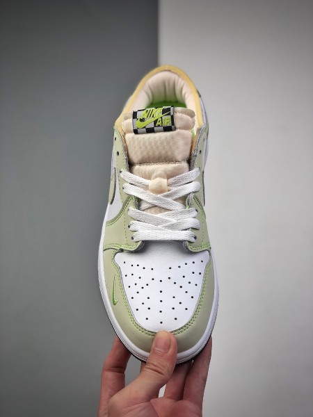 Jordan 1 Retro Low White Ghost Green Black