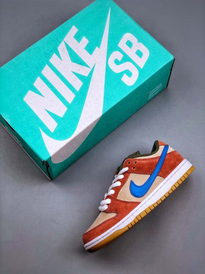 Nike SB Dunk Low Corduroy Dusty Peach