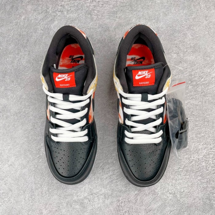 Nike Dunk SB Low Raygun Tie-Dye Black