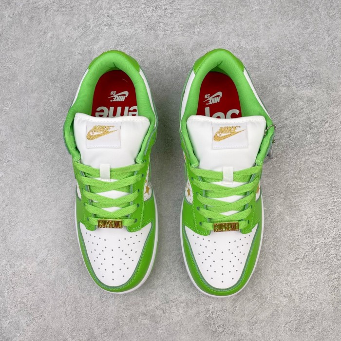 Nike Dunk SB Low Supreme Stars Mean Green