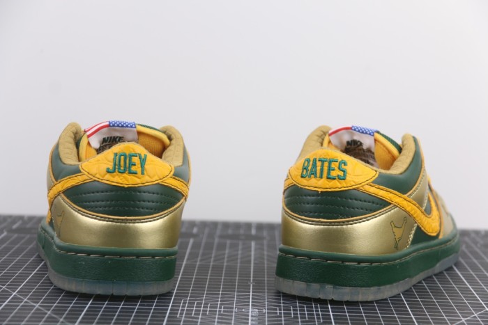 Nike Dunk SB Low Doernbecher