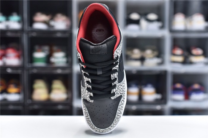 Nike Dunk SB Low Supreme Black Cement