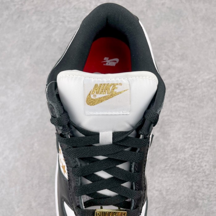 Nike Dunk SB Low Supreme Stars Black