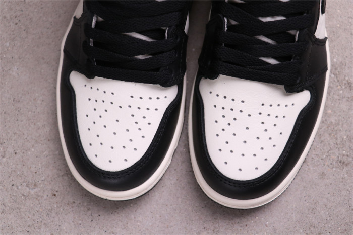 Jordan 1 Retro High Dark Mocha