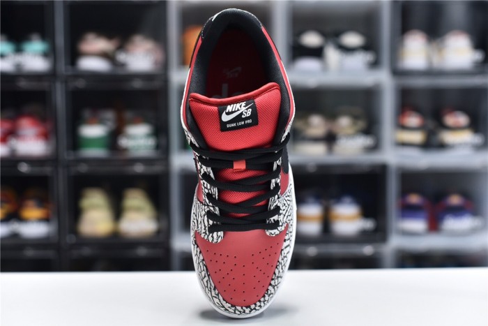 Nike Dunk SB Low Supreme Red Cement