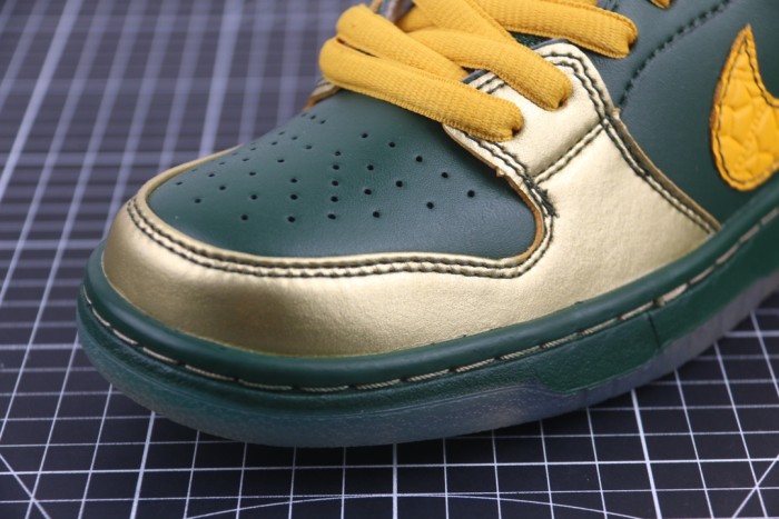 Nike Dunk SB Low Doernbecher