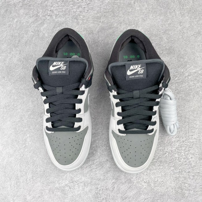 Nike Dunk SB Low VX1000