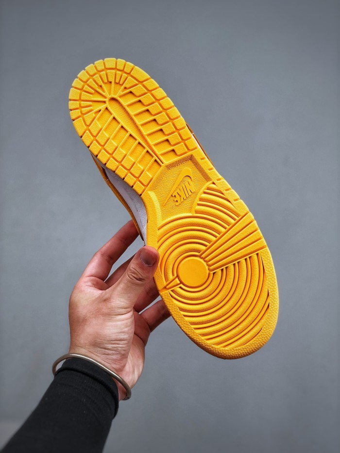 Nike Dunk Low Laser Orange (W)