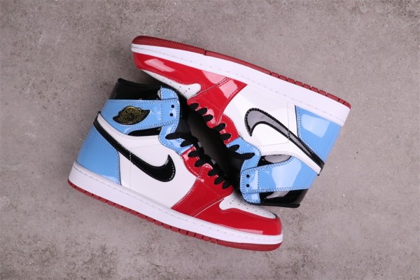 Jordan 1 Retro High Fearless UNC Chicigo