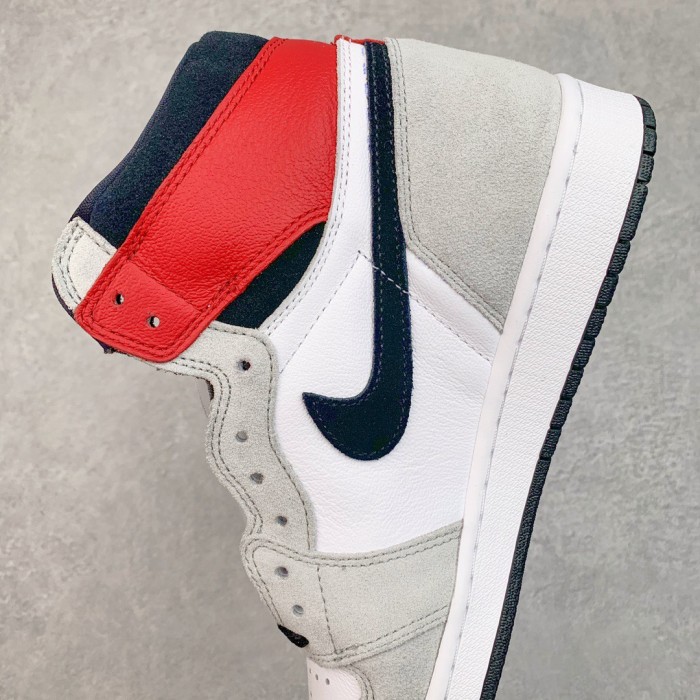 Jordan 1 Retro High Light Smoke Grey