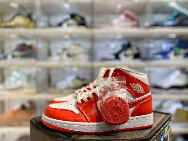 Jordan 1 Mid Syracuse (W)