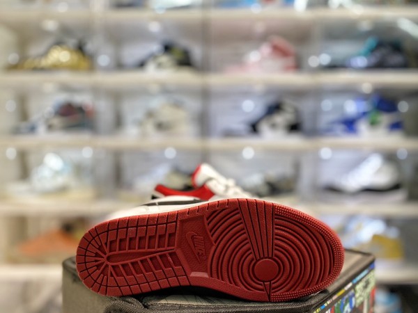 Jordan 1 Low White University Red Black