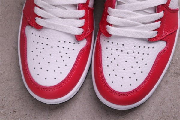 Jordan 1 Retro High OG Light Fusion Red