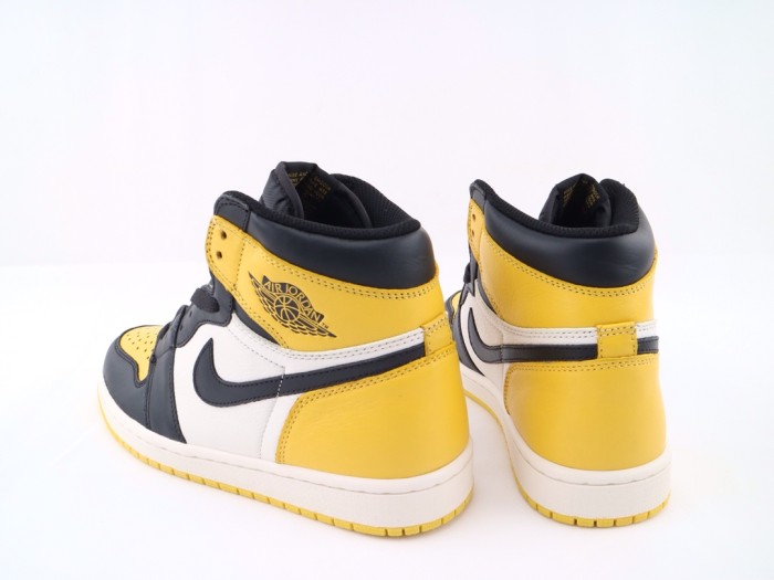 Jordan 1 Mid Yellow Toe Black