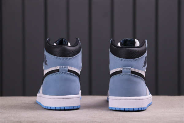 Jordan 1 Retro High White University Blue Black