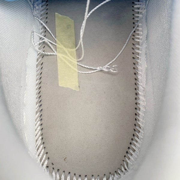 Jordan 1 Low White Metallic Gold (W)